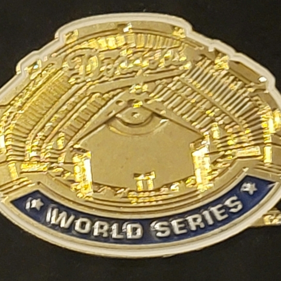 LA DODGERS COLLECTORS WORLD SERIES CHAMPIONSHIP PIN SET DISPLAY CASE - Picture 5 of 7